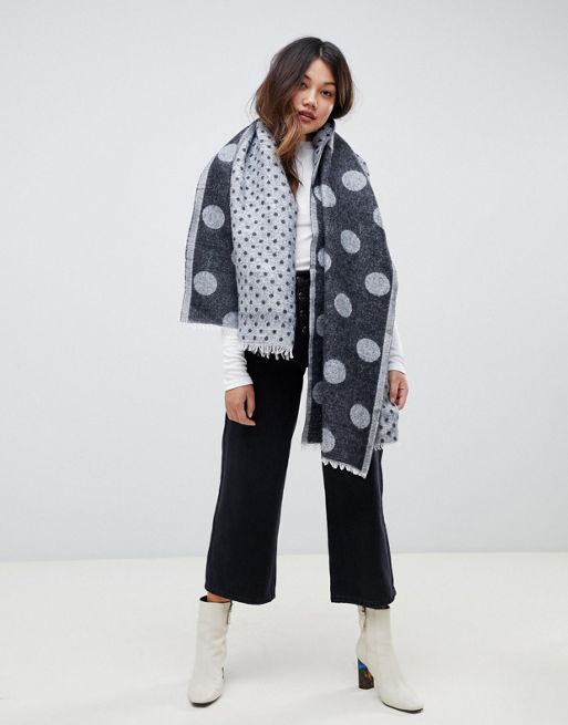 Miss Selfridge oversized knitted scarf in grey spot print
