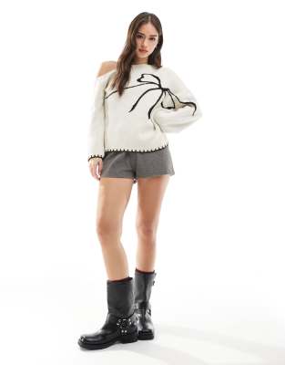 Miss Selfridge oversized slouchy bow jumper-White