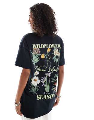 Miss Selfridge - Oversized - Sort T-shirt med "wildflower"-grafik - view 1