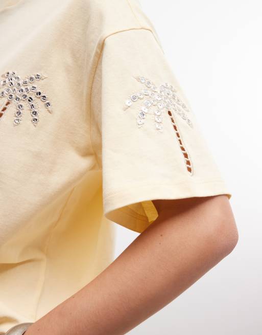 Miss Selfridge - Oversized T-shirt met versierde palmboom in lichtgeel, 2 van 4