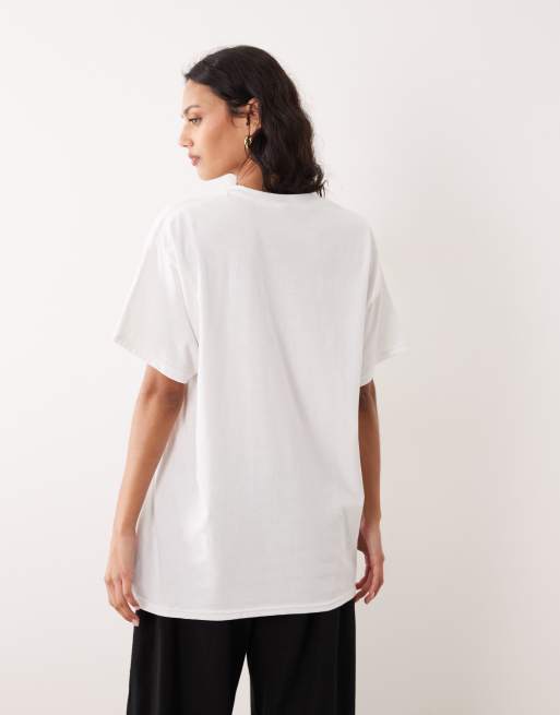 Miss Selfridge oversized T-shirt with crochet beach print in white, 4 of 4