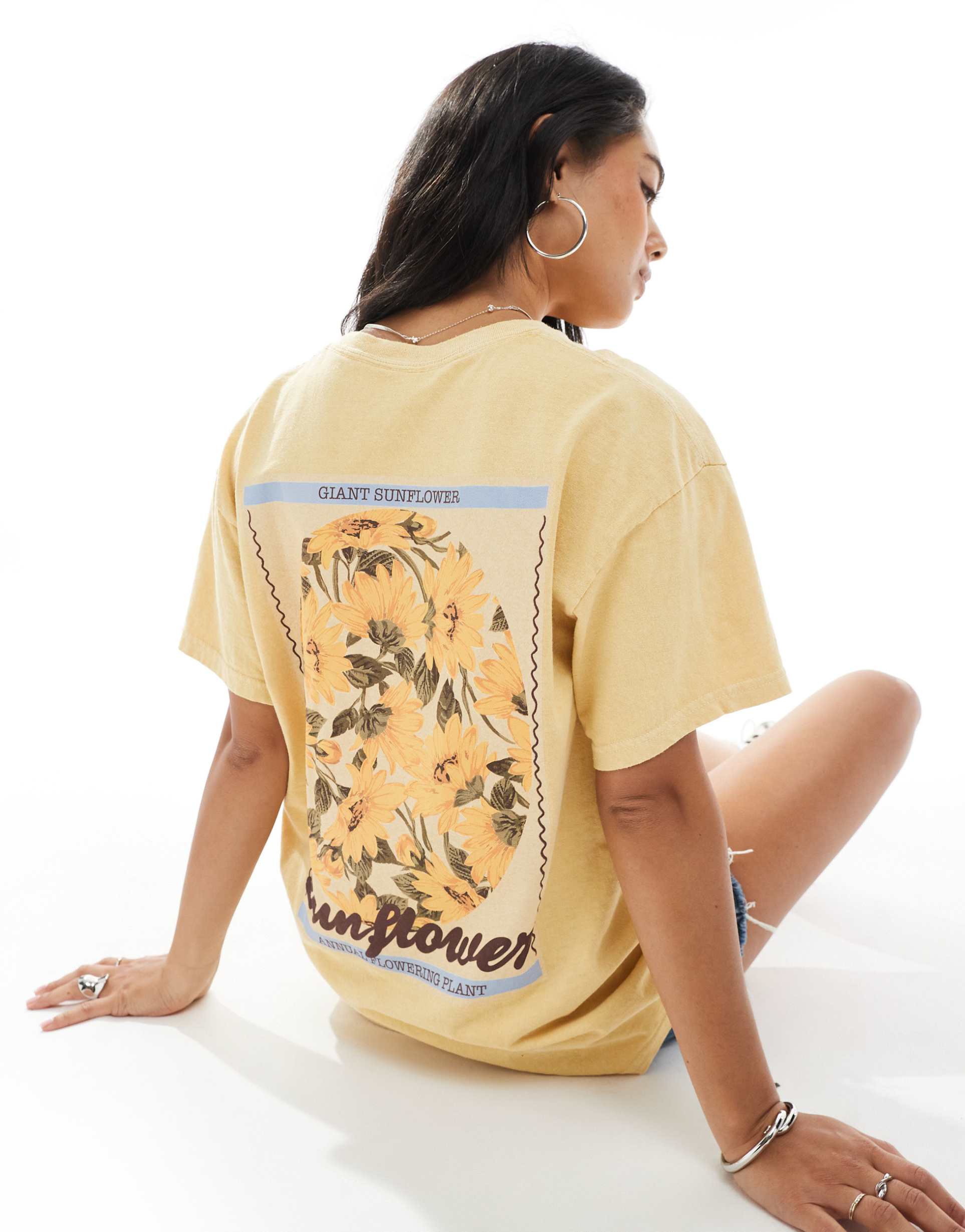 miss selfridge oversized t-shirt with sunflower graphic in buttermilk