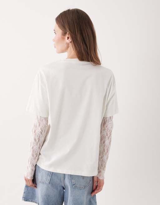 Miss Selfridge oversized tshirt with lace sleeve in cream, 2 of 4