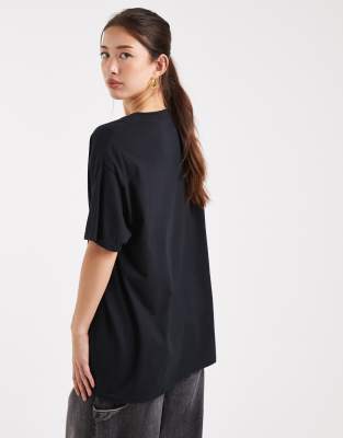Miss Selfridge Oversized Tshirt With Photographic Floral In Black