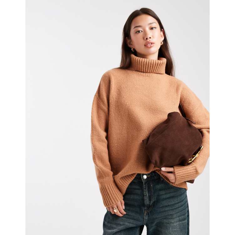 208271066-1-camel?$n_750w$&wid