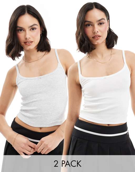 Miss Selfridge - Pakke med 2 ribstrikkede cami-topppe med blondedetaljer i hvid/gråmeleret
