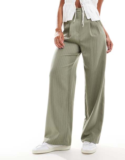 Miss Selfridge - Pantalon ample ajusté à fines rayures - Kaki - view 1