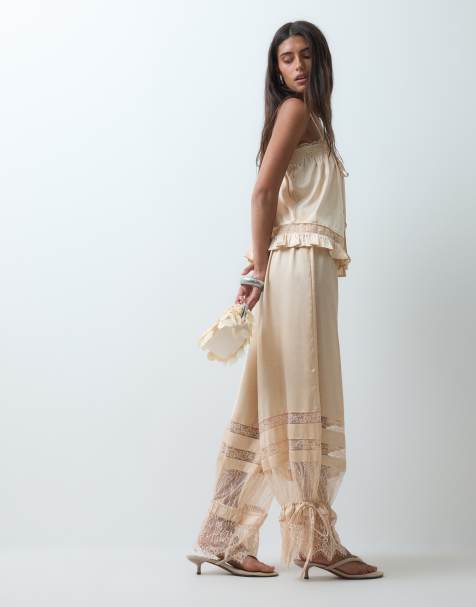 Miss Selfridge - Pantalon bloomer d'ensemble en satin et dentelle - Blush - view 1