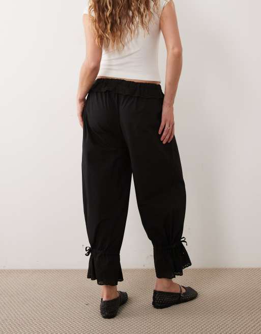 Miss Selfridge pantalón bloomers de bordado inglés negro, 5 de 5