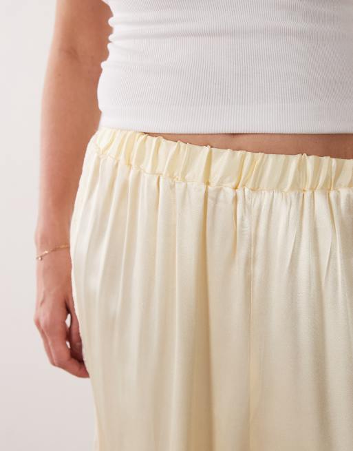 Miss Selfridge - pantalón globo satinado con detalle de encaje, 5 de 5