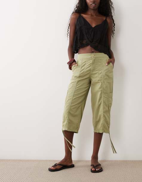Miss Selfridge - pantalones capri cargo en verde salvia - view 1