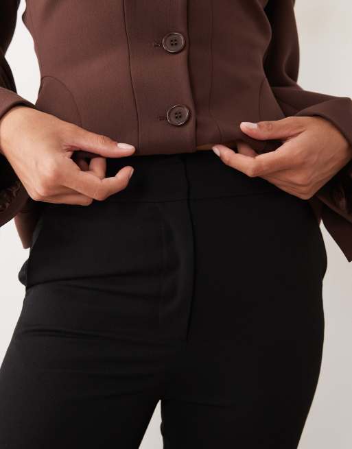 Miss Selfridge pantalones capri de sastre en negro, 4 de 5