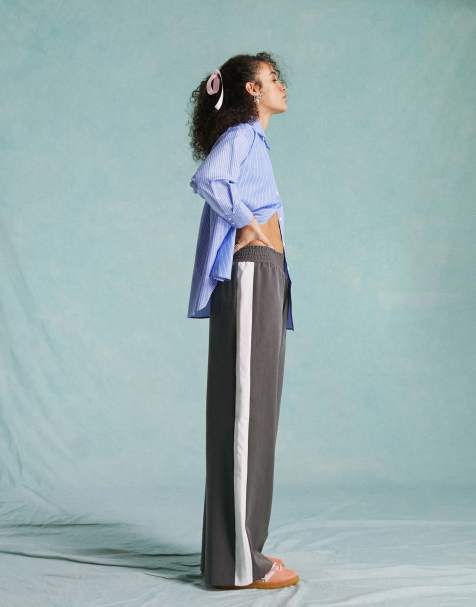 Miss Selfridge - Pantaloni a fondo ampio grigi con striscia laterale - view 1