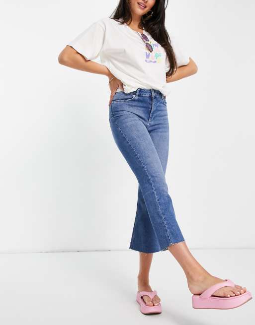 Pantaloni a zampa corti outlet