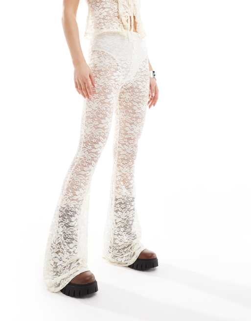 Miss Selfridge - Pantaloni da spiaggia a zampa in pizzo trasparente, 4 di 5