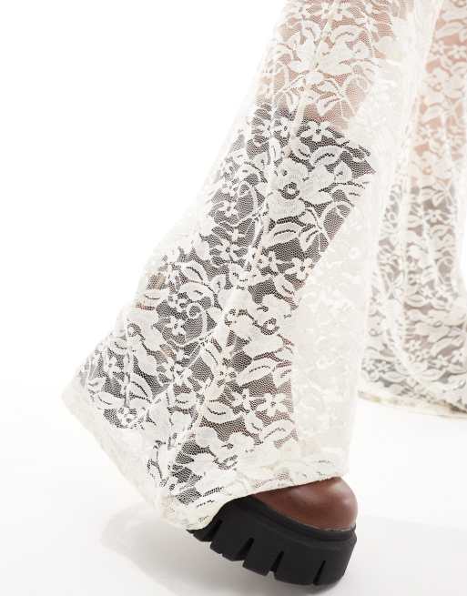 Miss Selfridge - Pantaloni da spiaggia a zampa in pizzo trasparente, 5 di 5