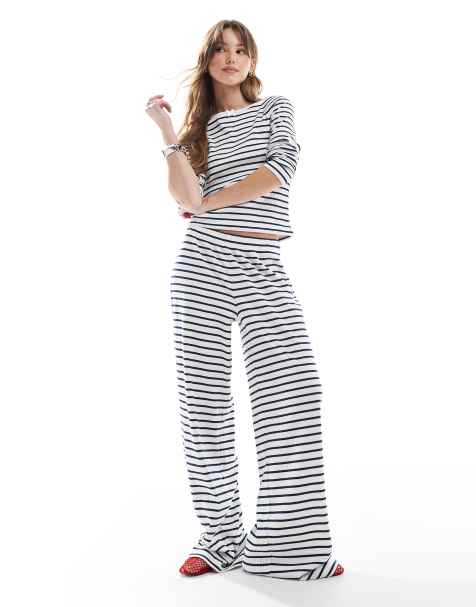 Miss Selfridge - Pantaloni dritti in jersey a righe blu navy in coordinato - view 1