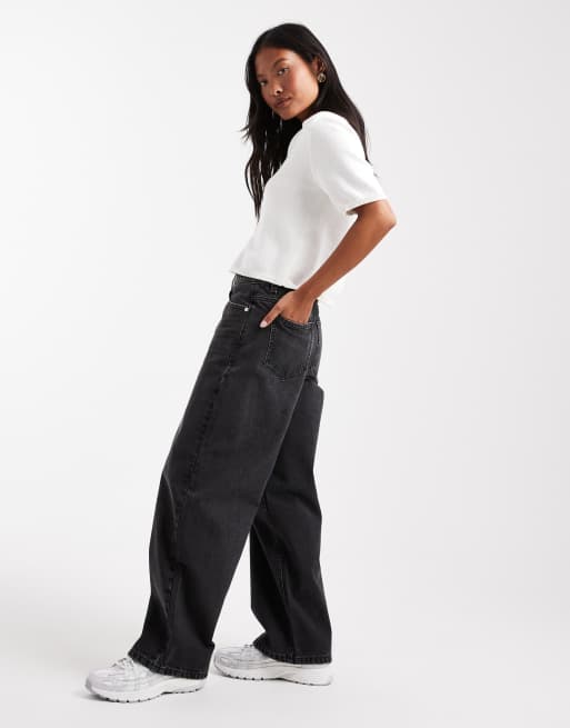 Miss Selfridge Petite baggy jean in black wash, 2 of 5