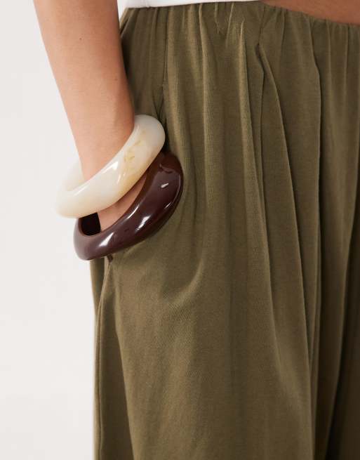 Miss Selfridge Petite Ballonhose in Olive, 4 von 5