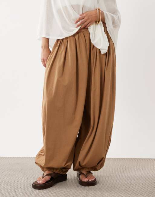 Miss Selfridge Petite balloon pants in cognac, 2 of 5