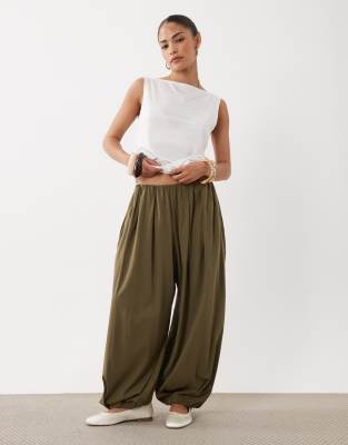 Miss Selfridge Petite Balloon Pants In Green