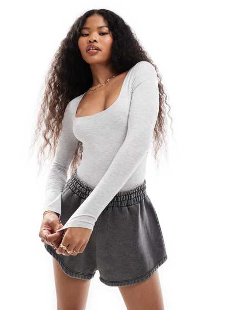 Miss Selfridge Petite - Body a maniche lunghe grigio mélange con scollo squadrato - view 1
