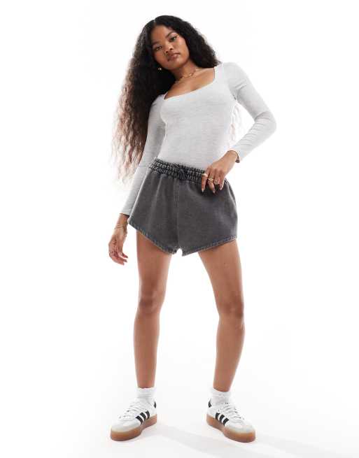 Miss Selfridge Petite - Body a maniche lunghe grigio mélange con scollo squadrato, 4 di 4