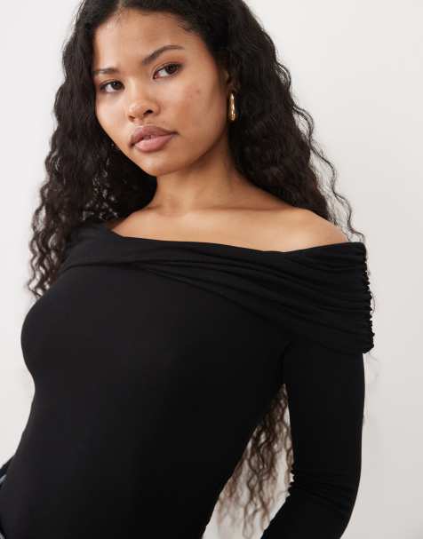 Miss Selfridge Petite body cruzado con escote bardot en negro - view 1