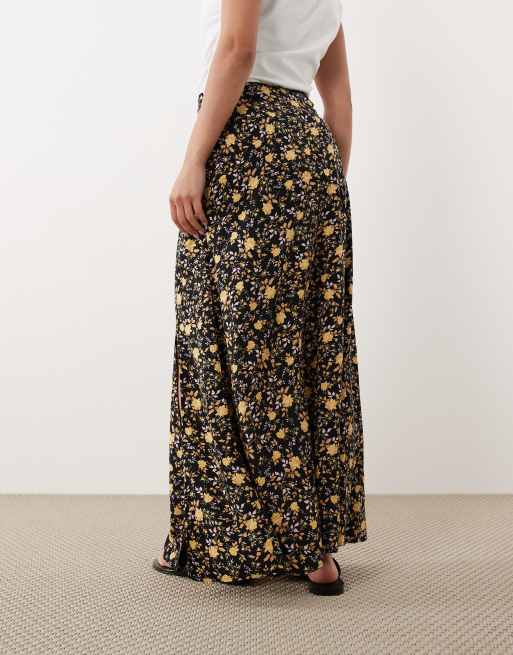 Miss Selfridge Petite – Brun, blommig, diagonalskuren maxikjol, 4 av 5