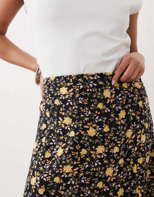 Miss Selfridge Petite – Brun, blommig, diagonalskuren maxikjol, 5 av 5