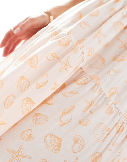 Miss Selfridge Petite button detail tiered maxi skirt in seashells print, 3 of 5