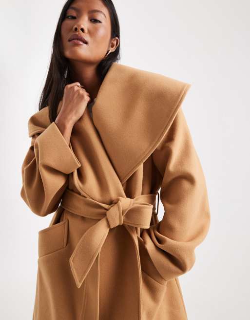 Miss Selfridge Petite – Camelowy elegancki płaszcz kopertowy, 2 z 4
