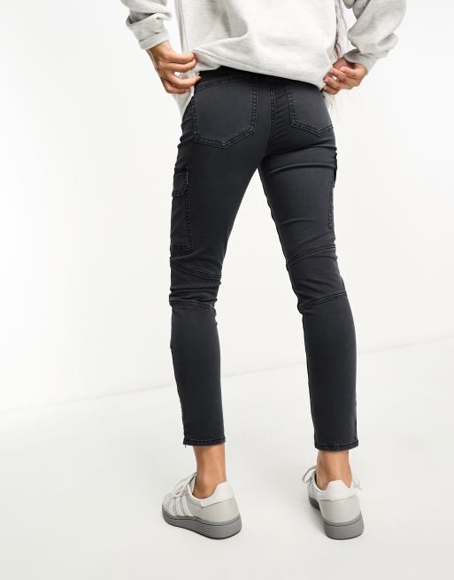 Miss Selfridge Petite cargo skinny jeans in black ASOS
