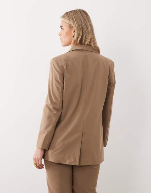 Miss Selfridge Petite cinched blazer in camel, 3 of 4