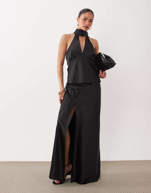 Miss Selfridge Petite - Coordinato in raso con dettaglio foulard