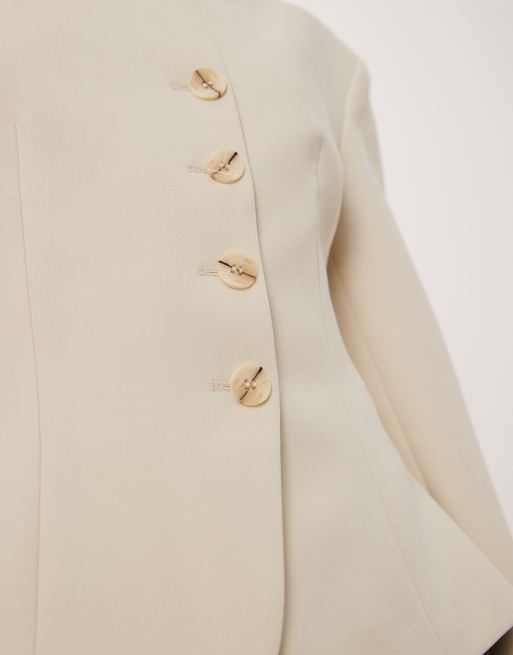 Miss Selfridge Petite cropped blazer uden krave i ivory, 4 af 4
