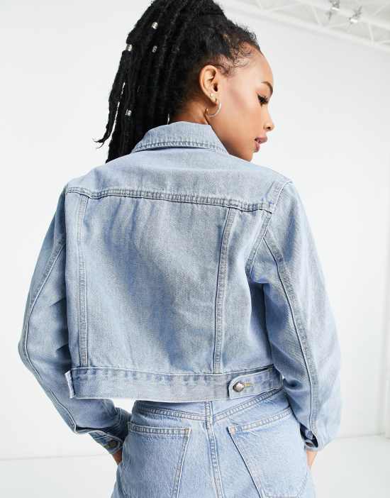 https://images.asos-media.com/products/miss-selfridge-petite-cropped-denim-jacket-in-midwash-blue/201437998-2?$n_550w$&wid=550&fit=constrain