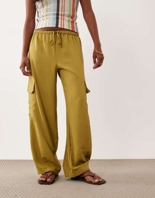 Miss Selfridge Petite - Elegante soepele broek in olijfgroen, 3 van 5