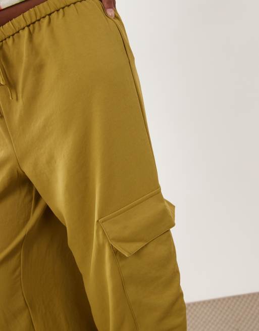 Miss Selfridge Petite - Elegante soepele broek in olijfgroen, 5 van 5
