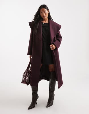 Miss Selfridge Petite - Eleganter Mantel in Pflaume mit Wickeldesign-Lila