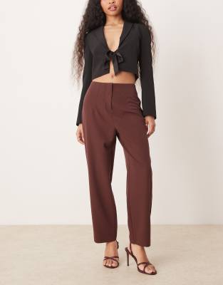 Miss Selfridge Petite Miss Selfridge Petite essentials cigarette trouser in chocolate-Green