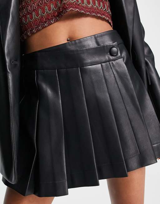 Petite Faux Leather Pleated Mini Skirt