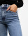 Thumbnail 3 van 5