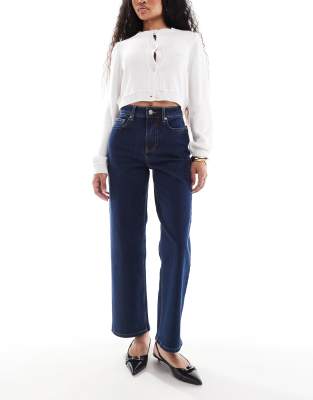 Miss Selfridge Petite - Gerade geschnittene Jeans in Indigoblau