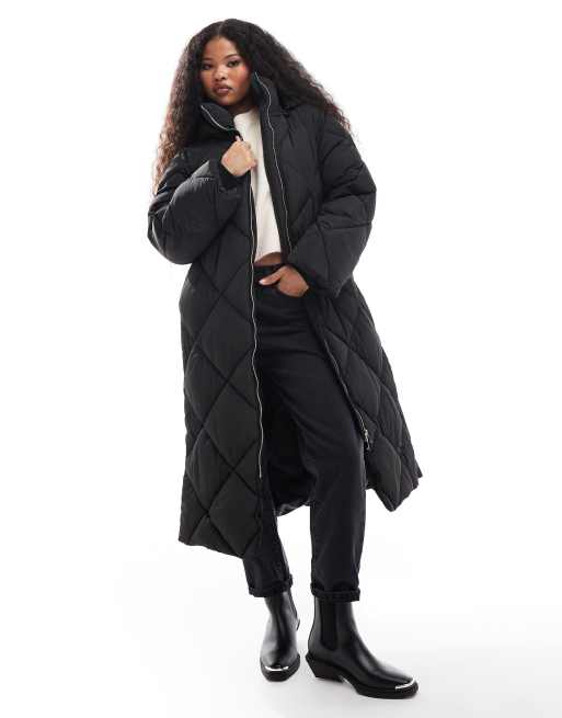 Miss Selfridge Petite – Gesteppter Maxi-Puffermantel in Schwarz mit Kapuze, 2 von 4