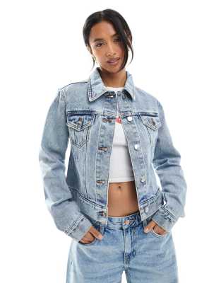 Miss Selfridge Petite - Girlfriend-Jacke aus Denim in hellblauer Waschung