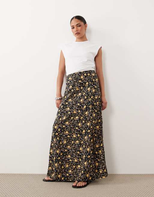 Miss Selfridge Petite - Gonna lunga con taglio sbieco marrone a fiori