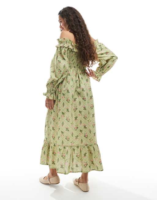 Miss Selfridge Petite – Grön, blommig maxiklänning i linnetyg med bardotringning, 2 av 4