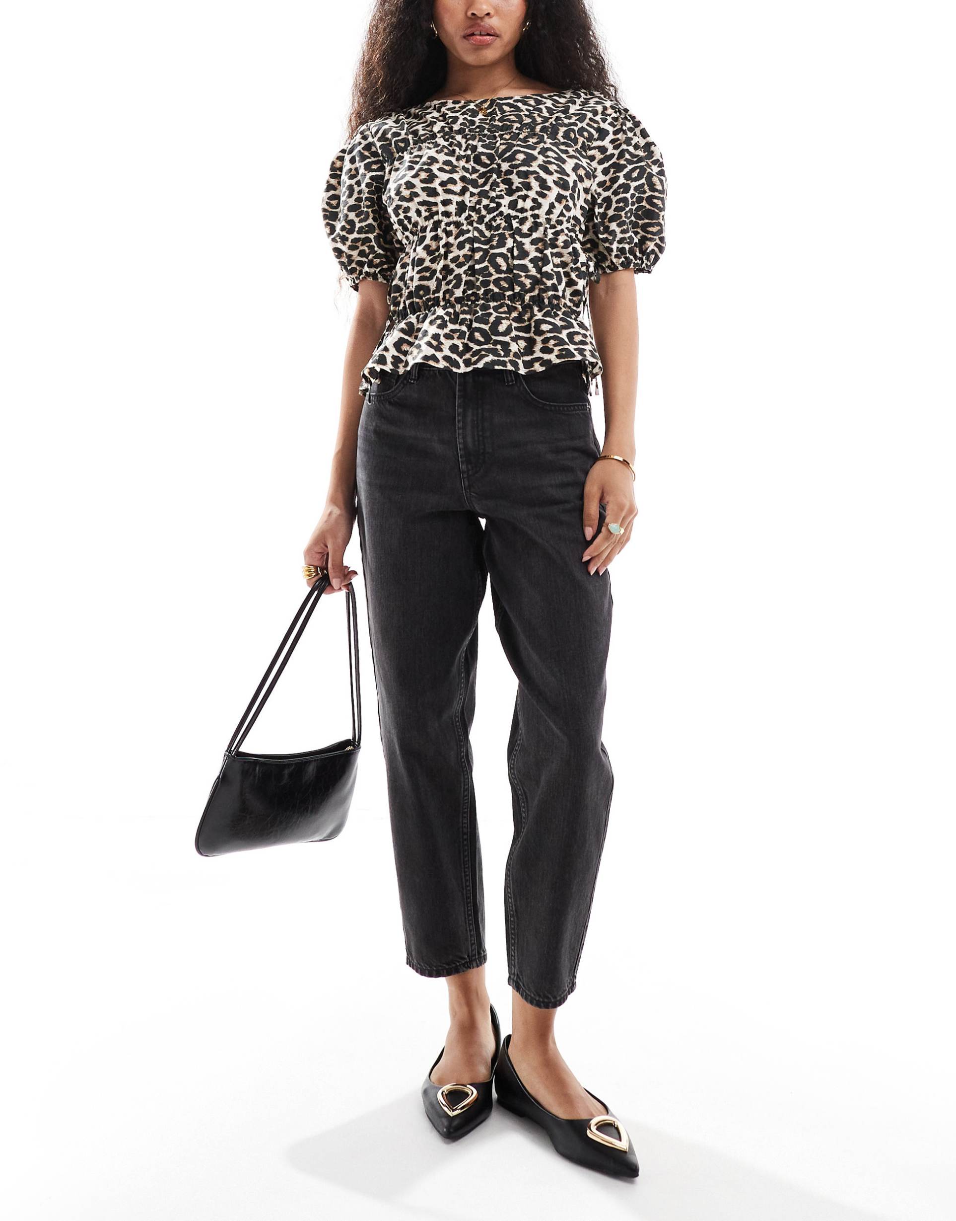 miss selfridge petite highwaist mom jean in black wash