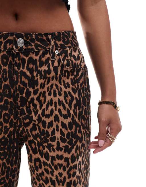 Miss Selfridge Petite - Jeans dritti con stampa leopardata, 3 di 5